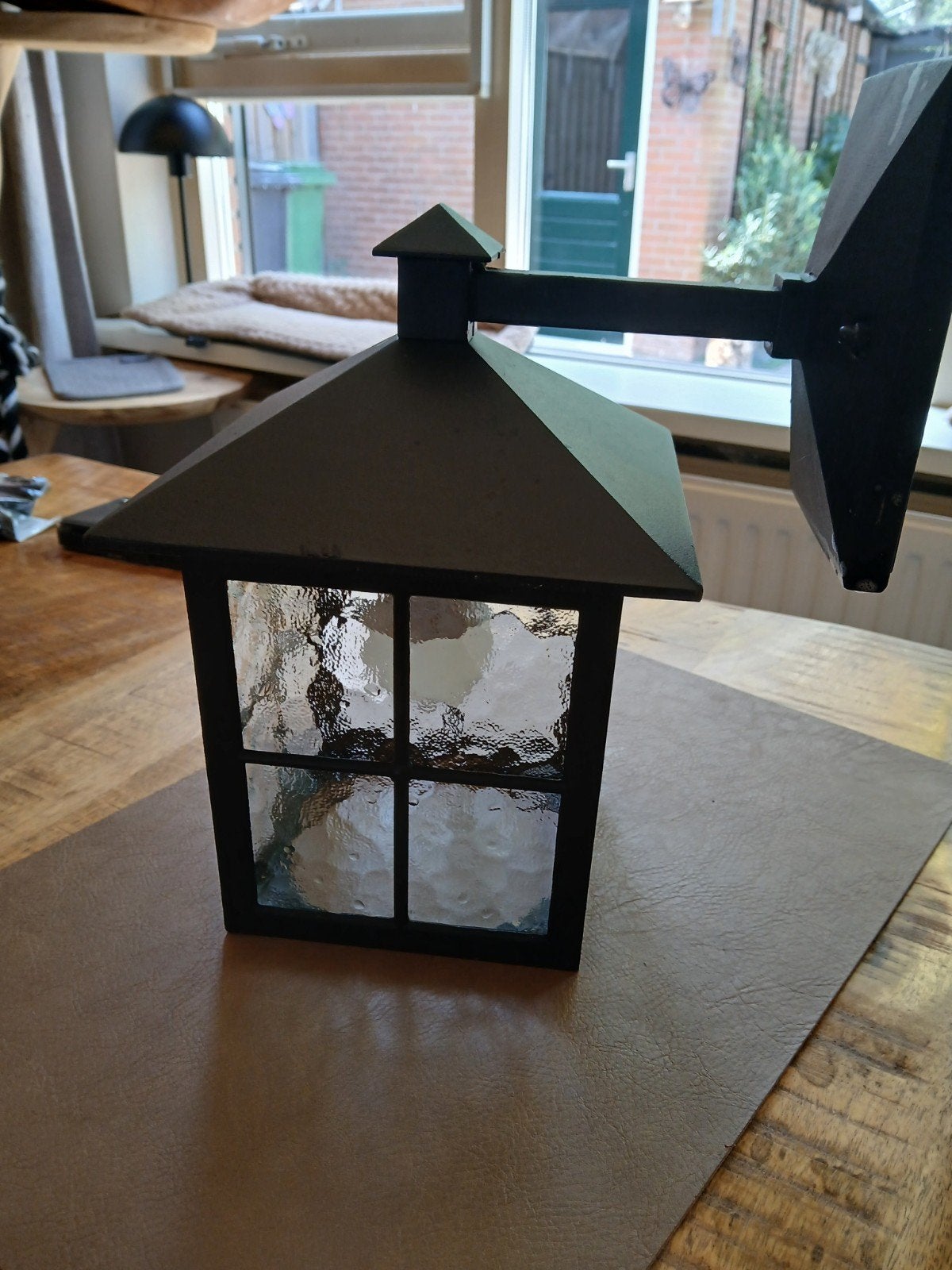 Leuke zwarte buitenlamp, Tuin en Terras, Gebruikt, Minder dan 50 watt, Wandlamp, Ophalen of Verzenden
