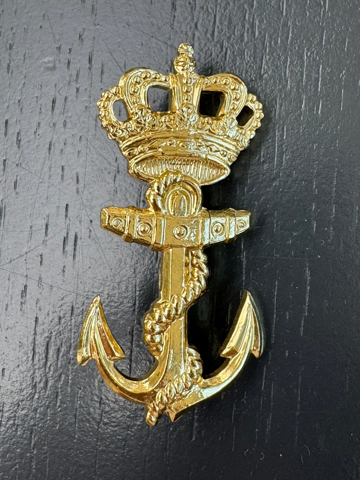 KM/KMarns anker voor pet of baret, Ophalen of Verzenden, Marine, Nederland, Helm of Baret