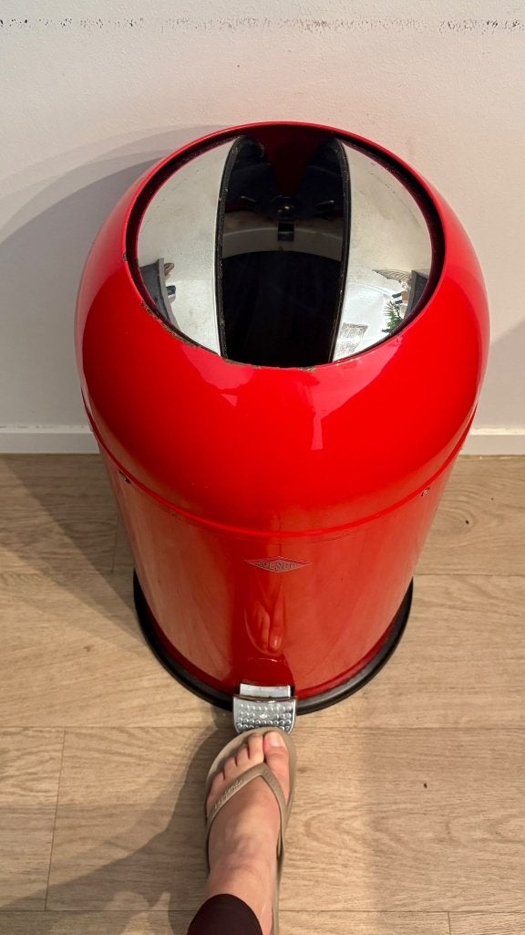 Wesco Prullenbak Rood, Ophalen, Gebruikt, Met pedaal, 40 liter of meer