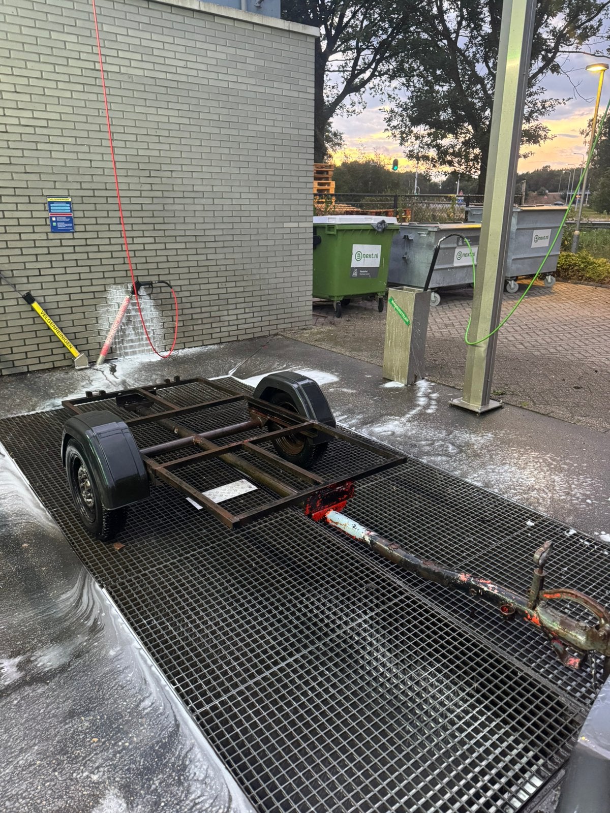 Trailer project., Ophalen, Zo goed als nieuw