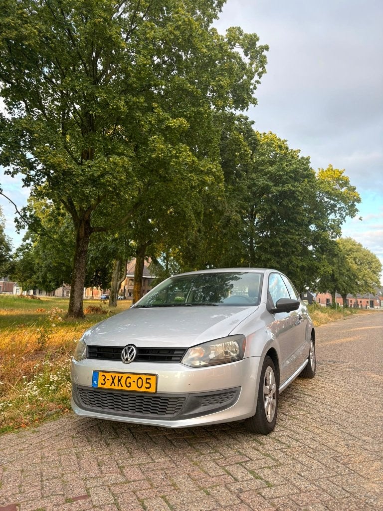 Volkswagen Polo 1.2 6V 44KW Grijs | Airco, BT & Navigatie, Voorwielaandrijving, Euro 5, 40 €/maand, Zwart