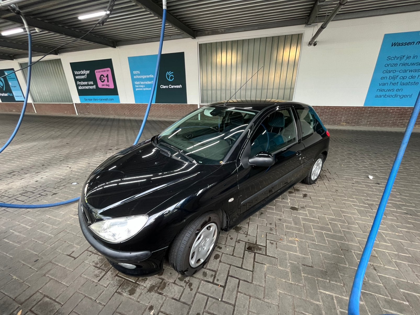 Peugeot 206 1.4 X-line 3D 2001 Zwart | 2e eigenaar, Auto's, Peugeot, Voorwielaandrijving, Stof, 31 €/maand, 4 cilinders