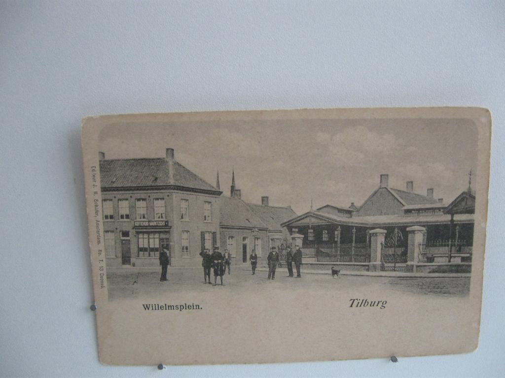 9733 TILBURG, Wilhelmsplein met veel volk, Verzenden, Voor 1920, Noord-Brabant