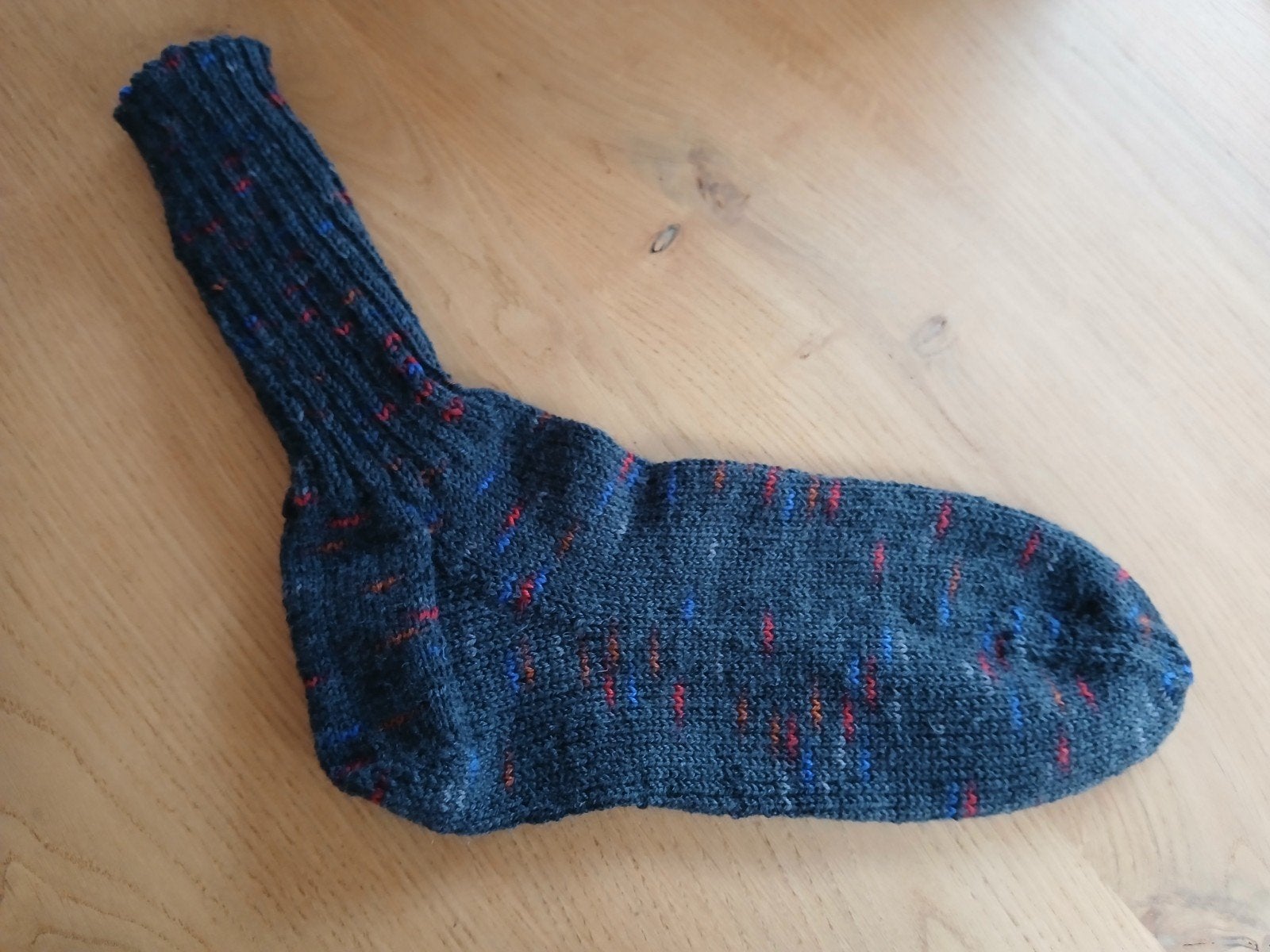 Handgebreide sokken van sokkenwol. 75% wol. Maat 46/47, Eigen gebreide sokken, Overige kleuren, Verzenden, Nieuw