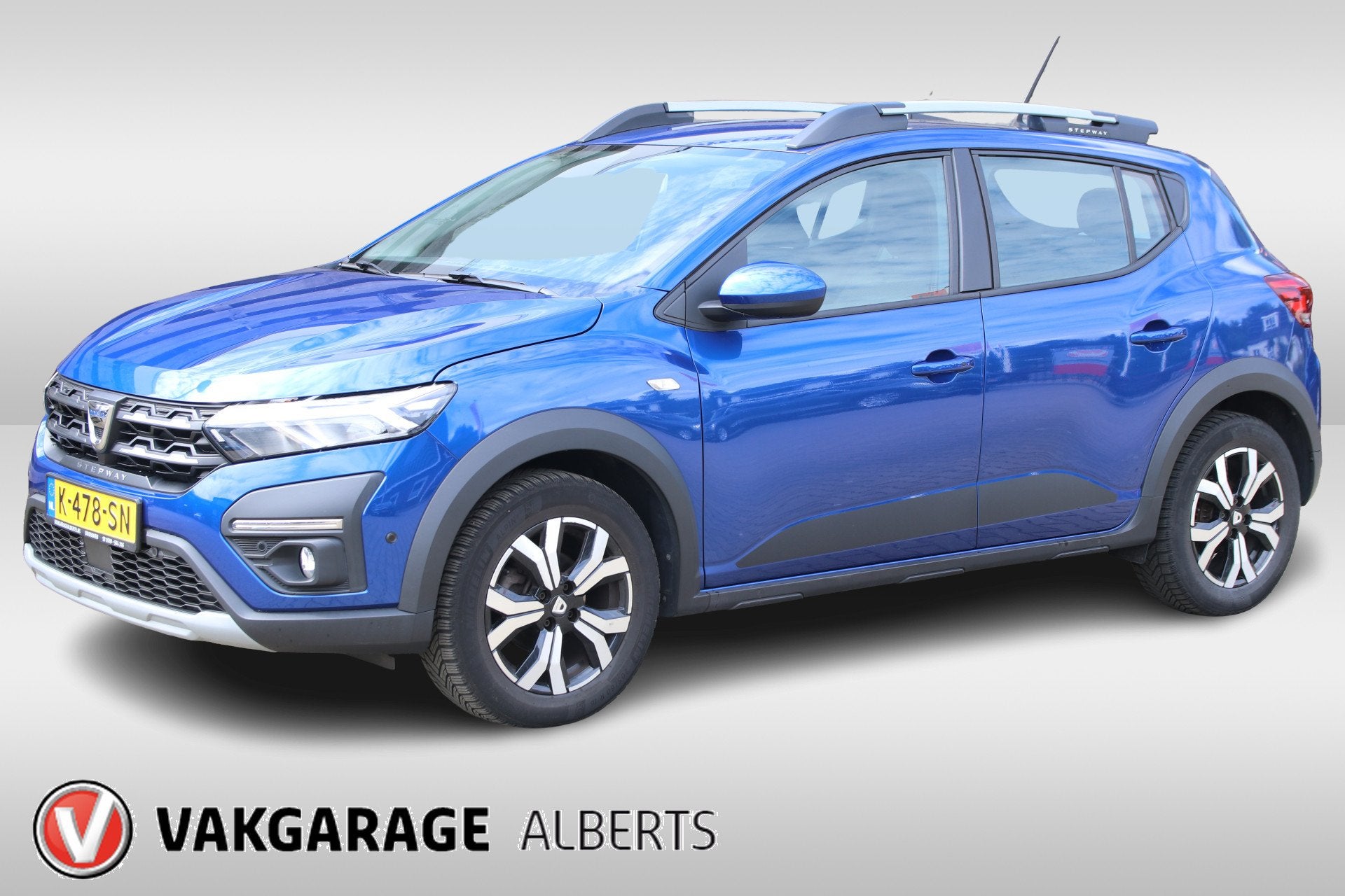 Dacia SANDERO Stepway 1.0 TCe 90 Comfort / Navi / Airco / Cr, Voorwielaandrijving, 1071 kg, Euro 6, Blauw