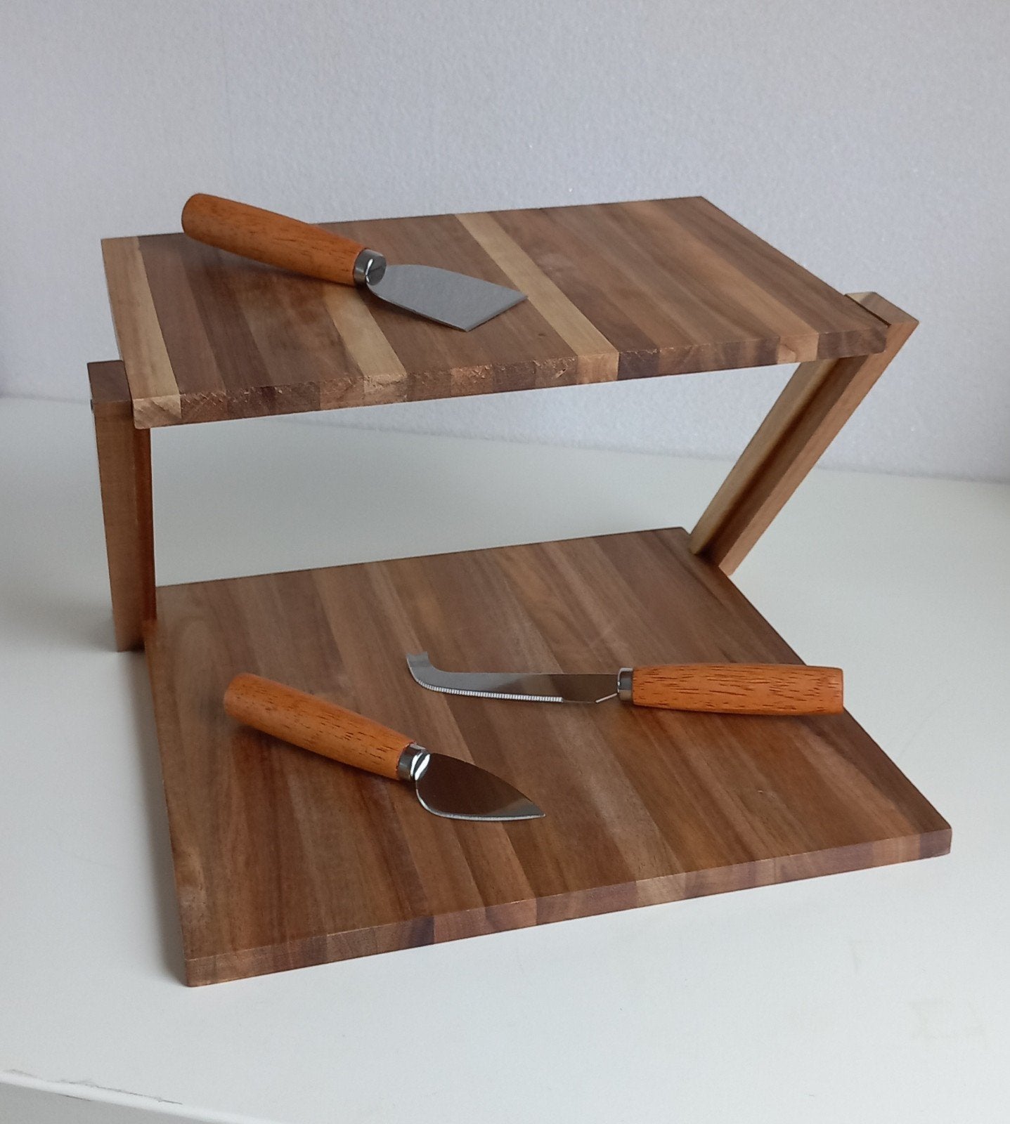 Opklapbare serveertray met mesjes om kaas te snijden, Ophalen of Verzenden, Rechthoekig, Hout