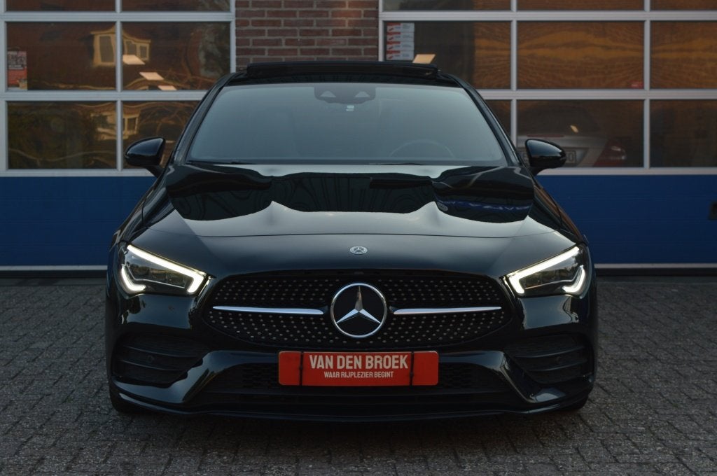 Mercedes-Benz CLA-Klasse 200 AMG | AUT - PANODAK - CAMERA, Auto's, CLA, Gebruikt, Euro 6, 4 cilinders