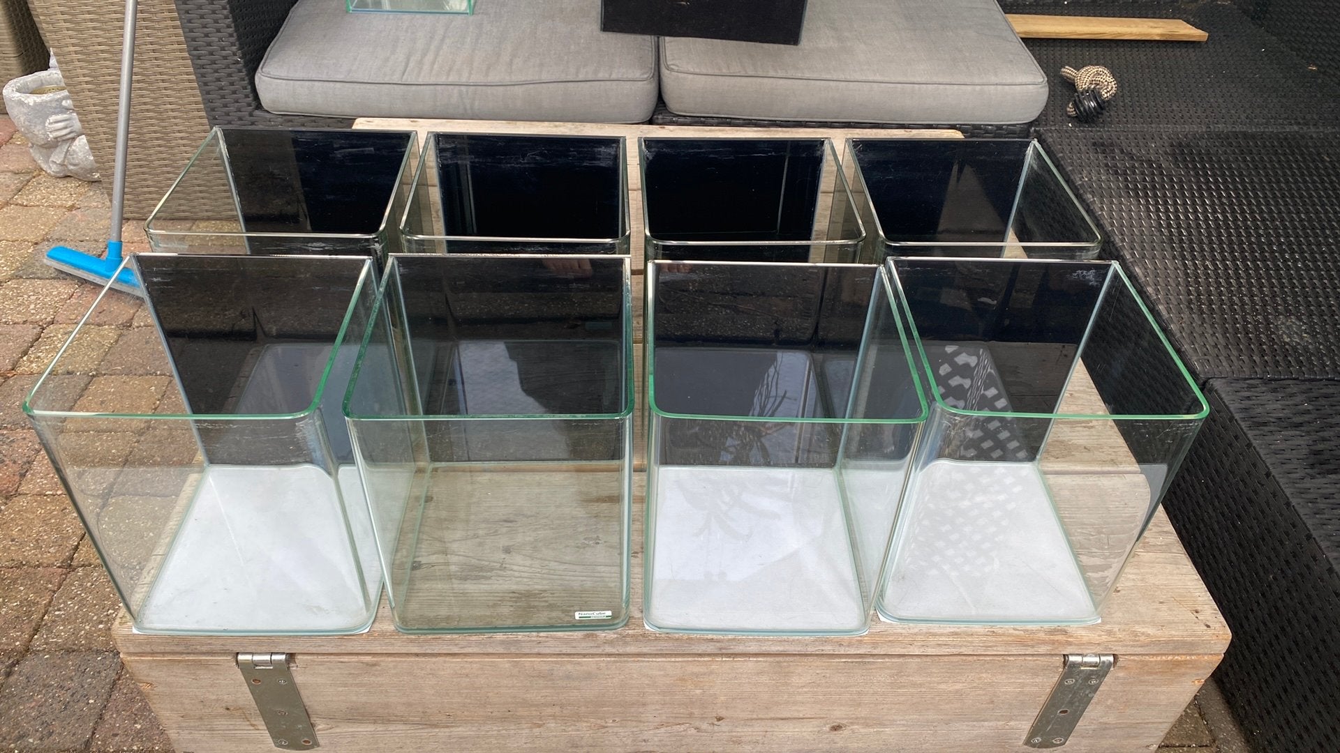 8x 10l aquarium, Ophalen, Zo goed als nieuw