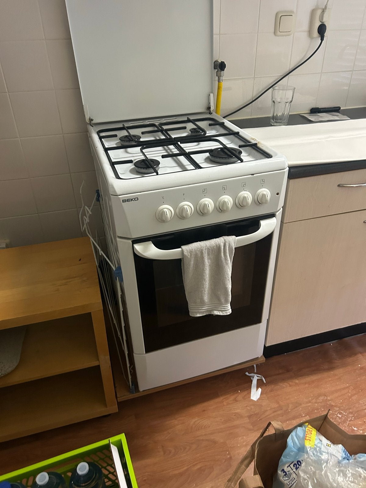 Beko Vrijstaand Gasfornuis met Oven, Gebruikt, Energieklasse A of zuiniger, Gas, 85 tot 90 cm
