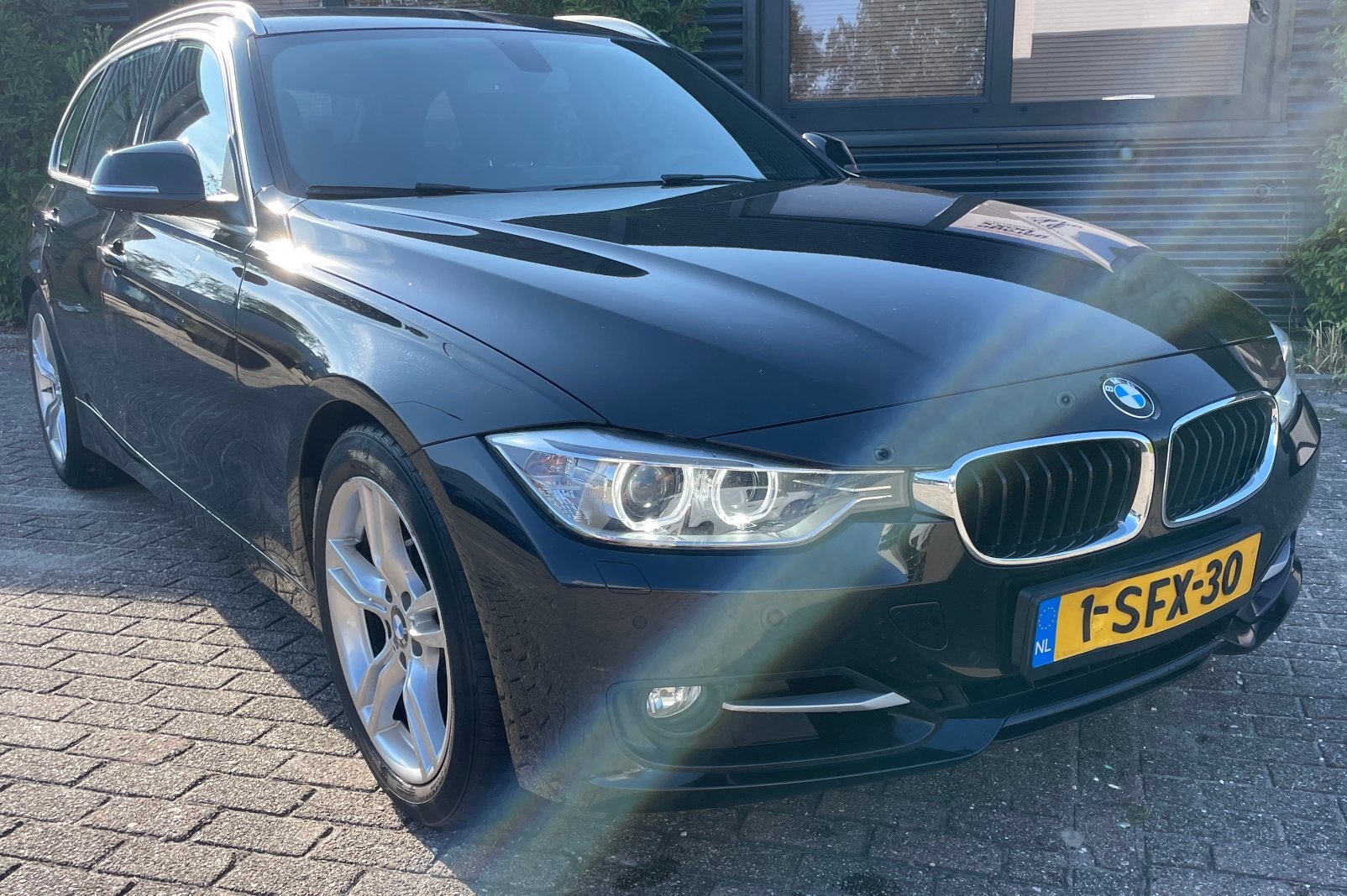 BMW 320I Touring Sport AUT 2013 Zwart, Auto's, BMW, Achterwielaandrijving, Zwart, 4 cilinders, Zwart