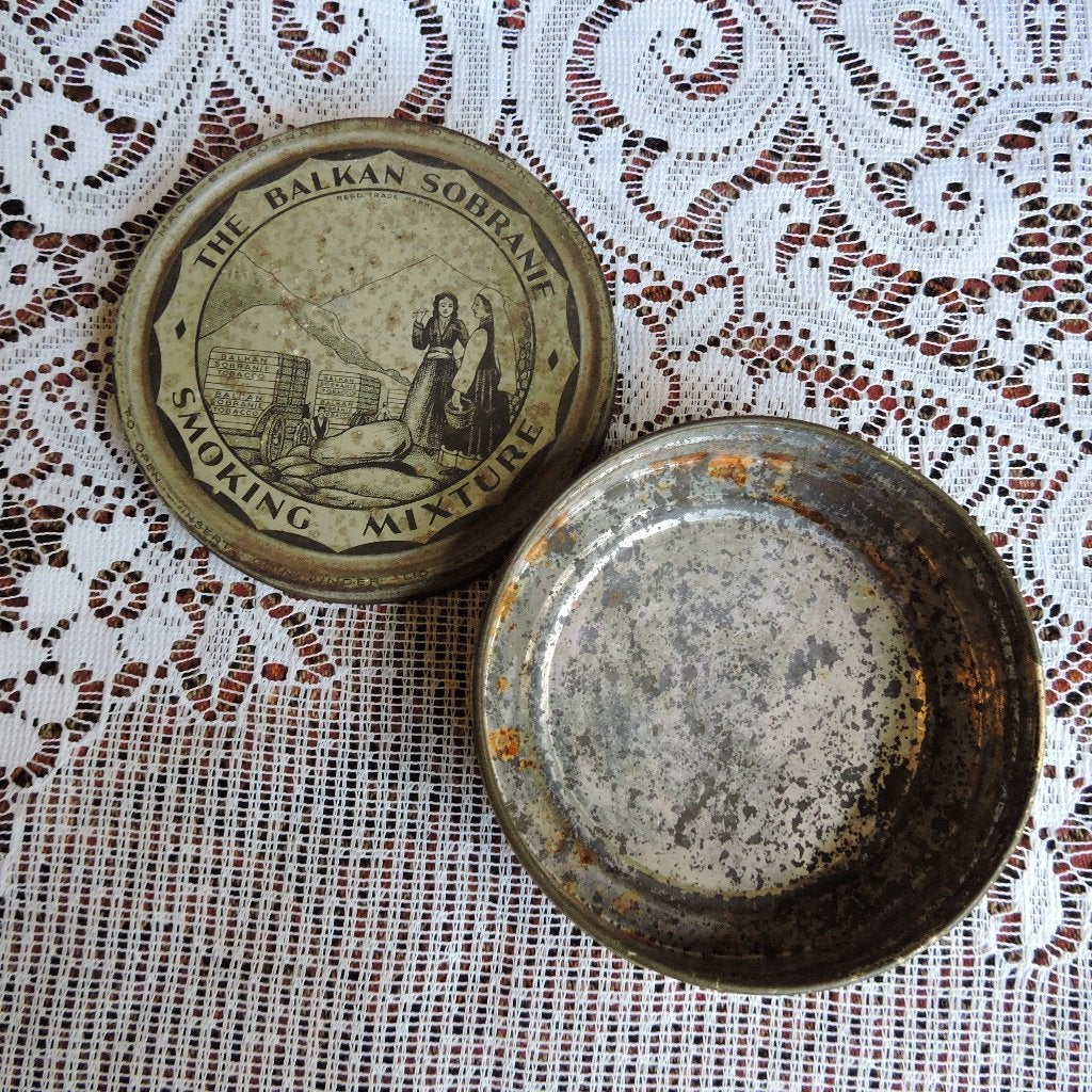 Leuk oud tabak blikje van Balkan Sobranie Londen, Ophalen of Verzenden, Zo goed als nieuw, Overige