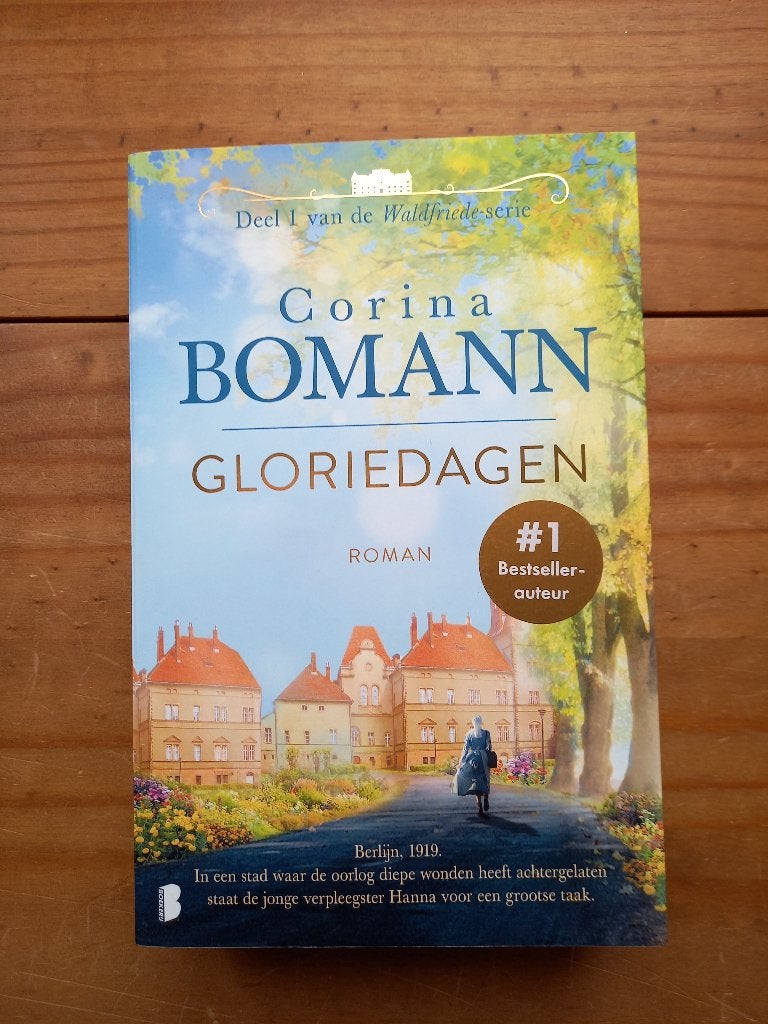 Gloriedagen (Deel 1 Walfriedeserie) Corina Bomann, Ophalen of Verzenden, Zo goed als nieuw, Corina Bomann