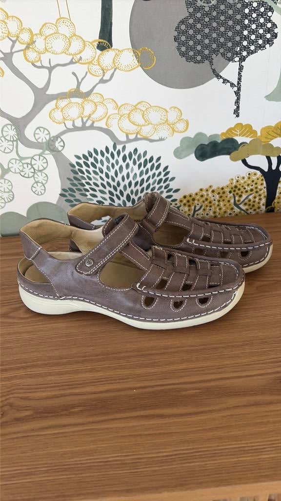 WOLKY SANDALEN mt 42 taupe heel netjes., Ophalen of Verzenden, Zo goed als nieuw, Sandalen of Muiltjes