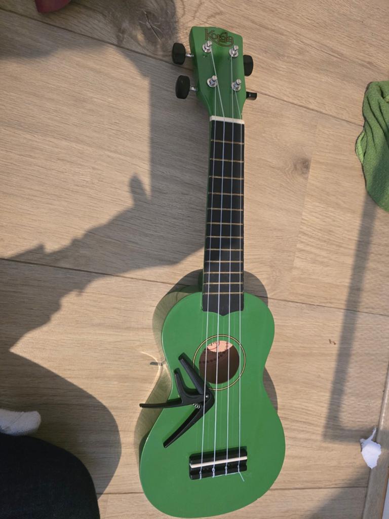 Ukelele zo goed als nieuw, Ophalen, Zo goed als nieuw, Overige typen