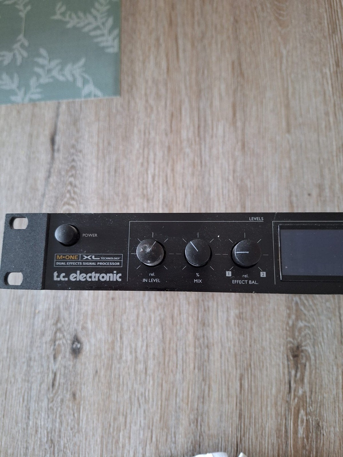 Te koop aangeboden rubriek revers.t.c.electronic de.M. one x, Ophalen of Verzenden, Gebruikt