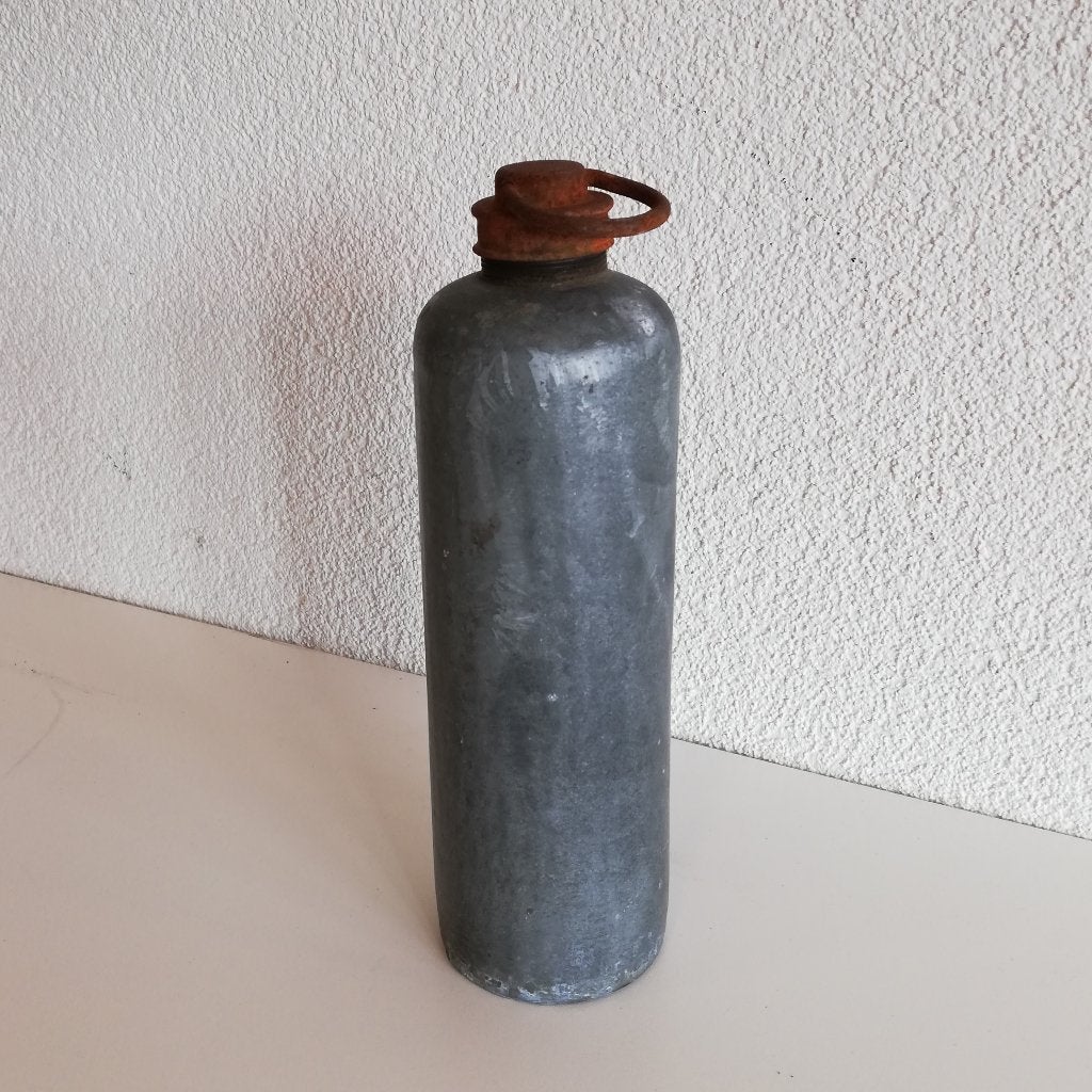 Vintage metalen kruik, Vintage, Gebruikt, Ophalen of Verzenden, Metaal