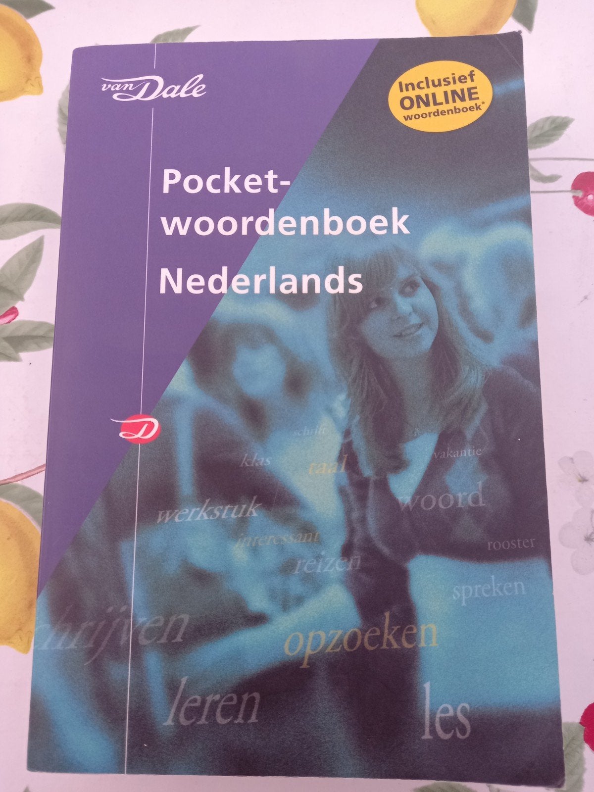 Q Van Dale Pocketwoordenboek Nederlands, Gelezen, Nederlands, Ophalen of Verzenden, Van Dale