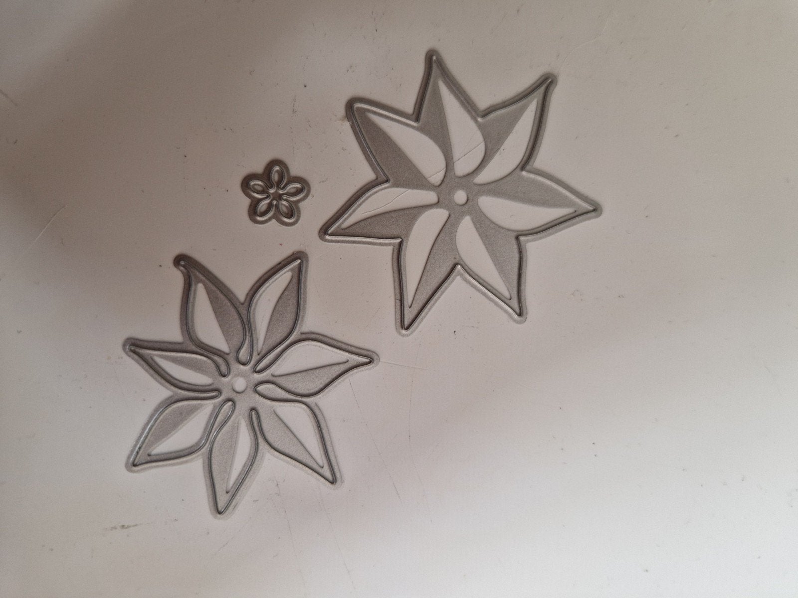 Snijmal kerstster- Metaal - Knutselmateriaal, Ophalen of Verzenden, Zo goed als nieuw