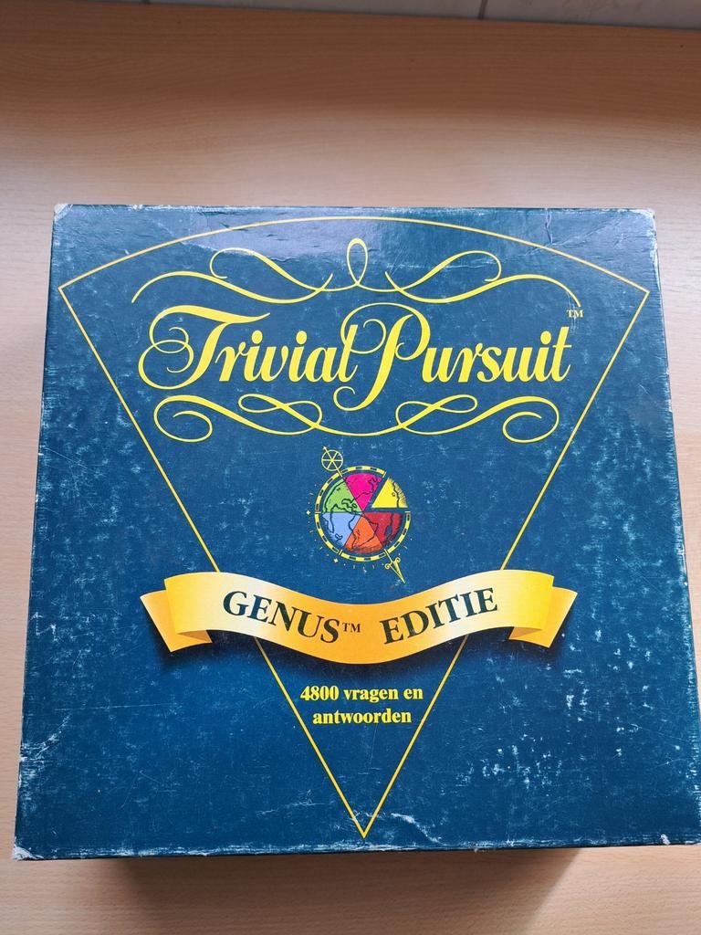 Trivial Pursuit Genus Editie - Gezelligheidsspel, Vijf spelers of meer, Ophalen of Verzenden, Gebruikt, Parker Brothers