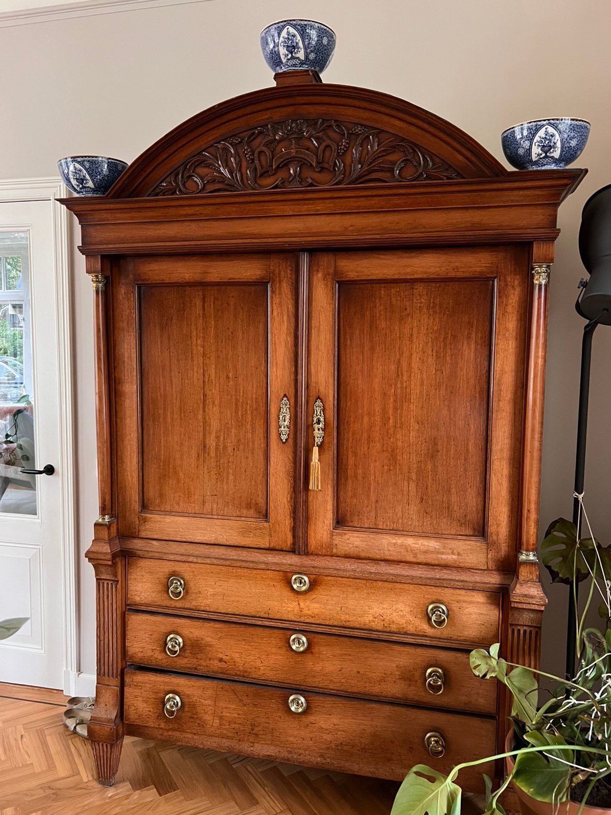 Antiek Drents kabinet, Antiek en Kunst, Ophalen