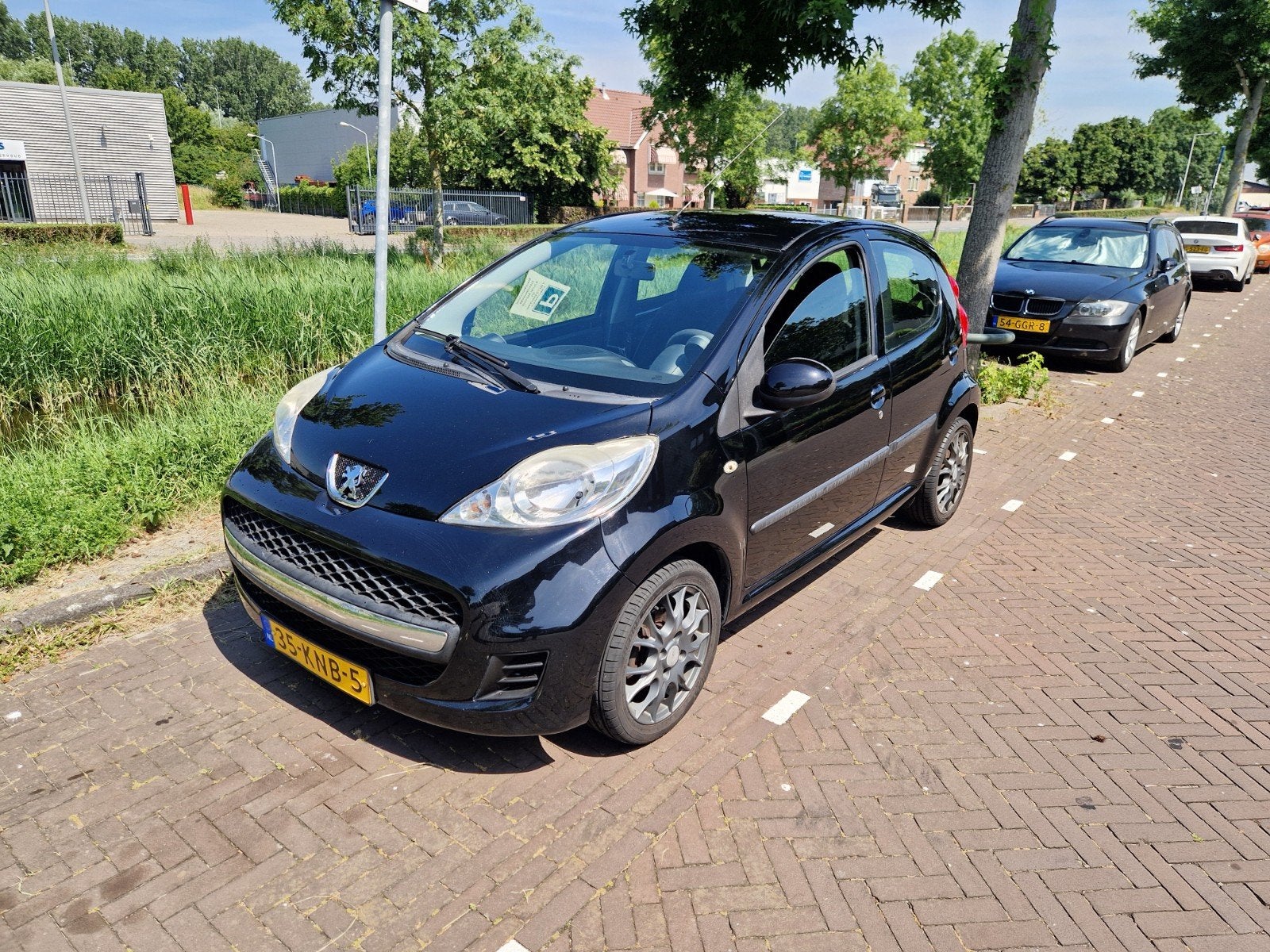 Peugeot 107 1.0 12V 5DR 2009 Zwart, Auto's, Voorwielaandrijving, 4 stoelen, Origineel Nederlands, Handgeschakeld