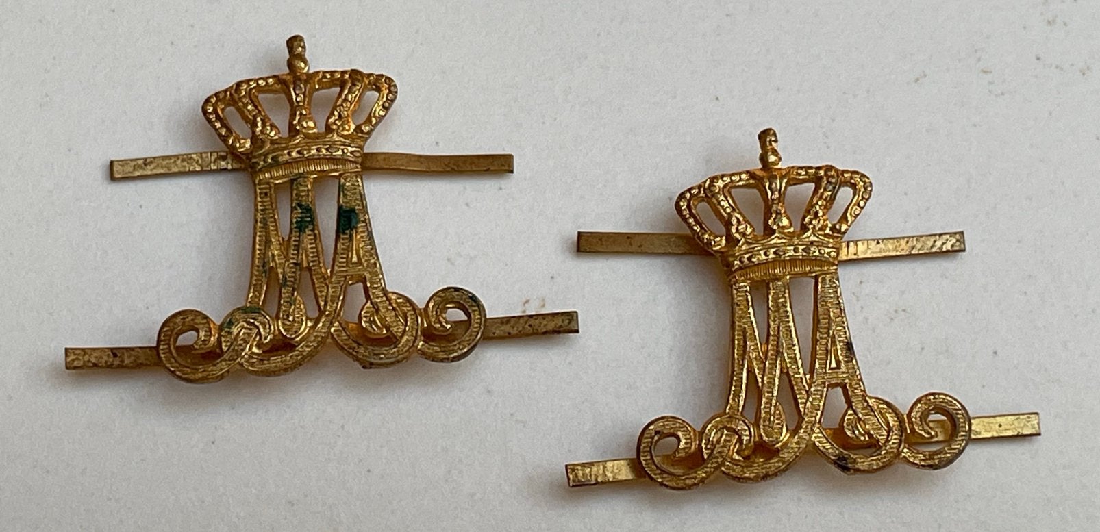 Kepie insignes Koninklijke Militaire Academie, Ophalen of Verzenden, Landmacht, Nederland, Embleem of Badge
