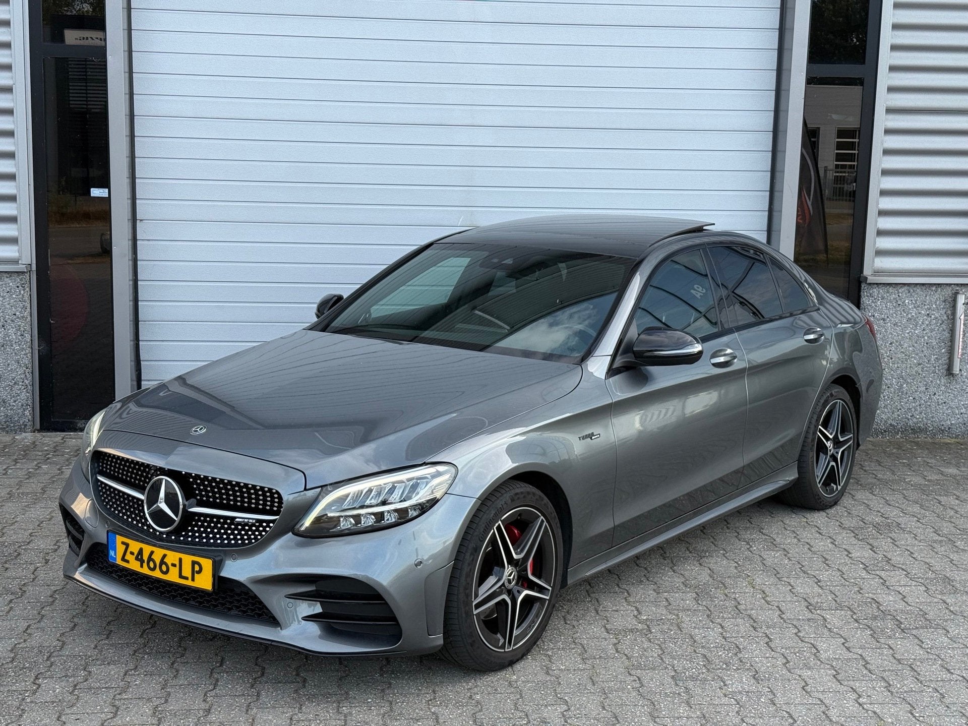 Mercedes-Benz C-klasse 180 Amg Night Leder Pano Elektrische, Auto's, Sedan, 16 km/l, 5 stoelen, 1360 kg