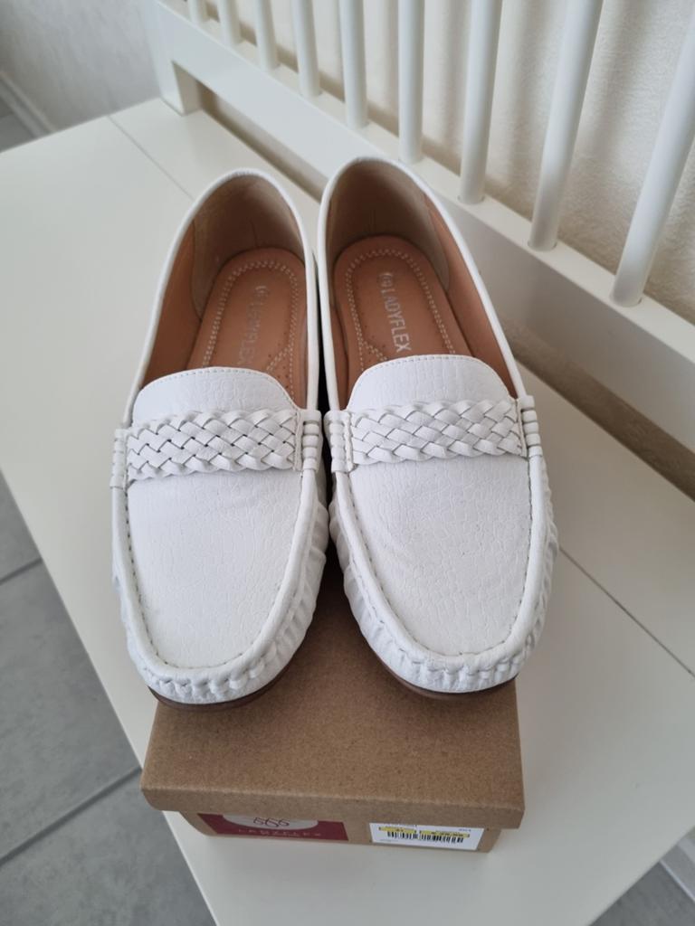 Schoenen mt 41, Ophalen of Verzenden, Nieuw, Sneakers of Gympen
