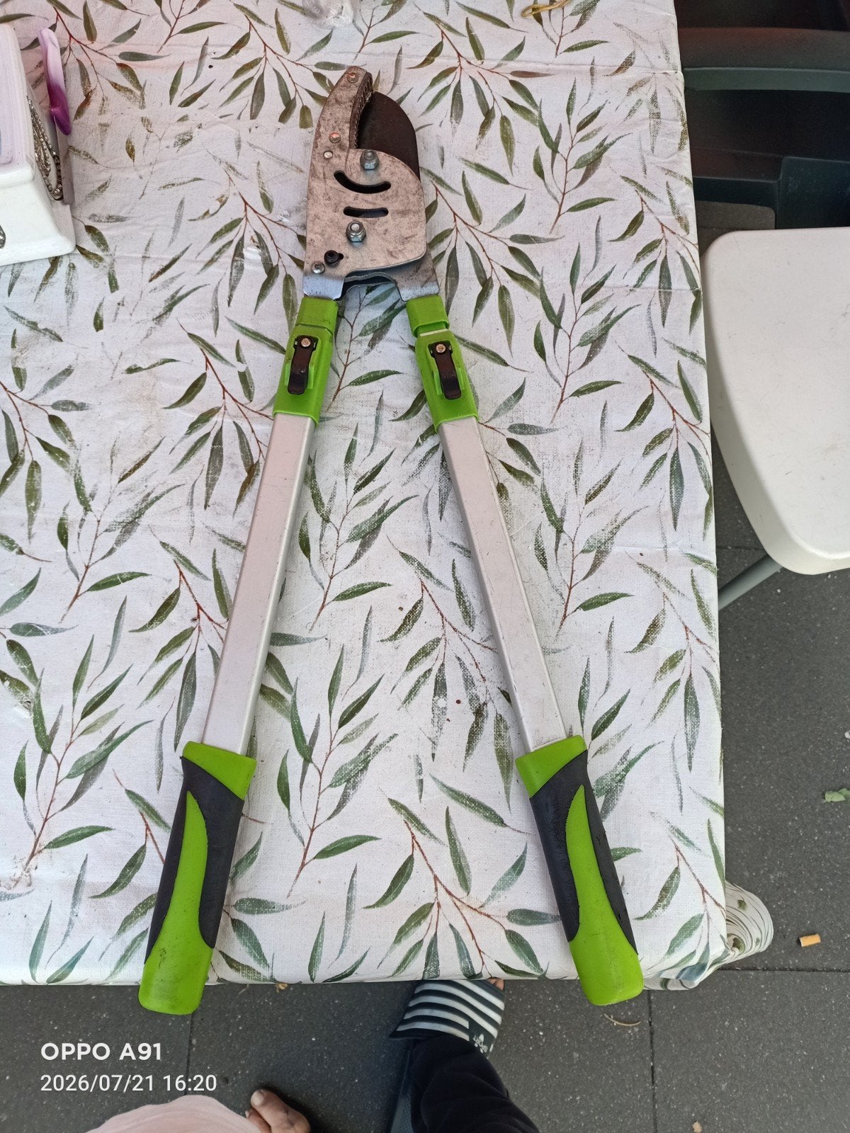 Robuuste takkenschaar voor tuinonderhoud, Tuin en Terras, Ophalen of Verzenden, Gebruikt, 30 t/m 39 mm, Onbekend