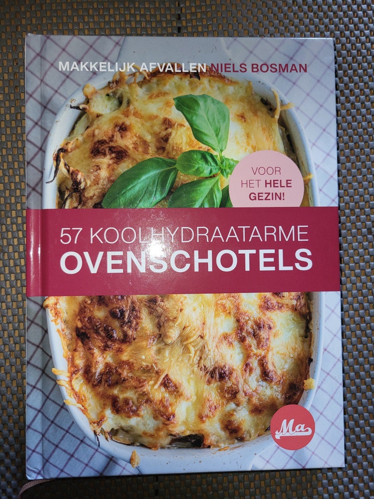 57 koolhydraatarme ovenschotels,  niels bosman, Boeken, Ophalen of Verzenden, Zo goed als nieuw, Niels Bosman