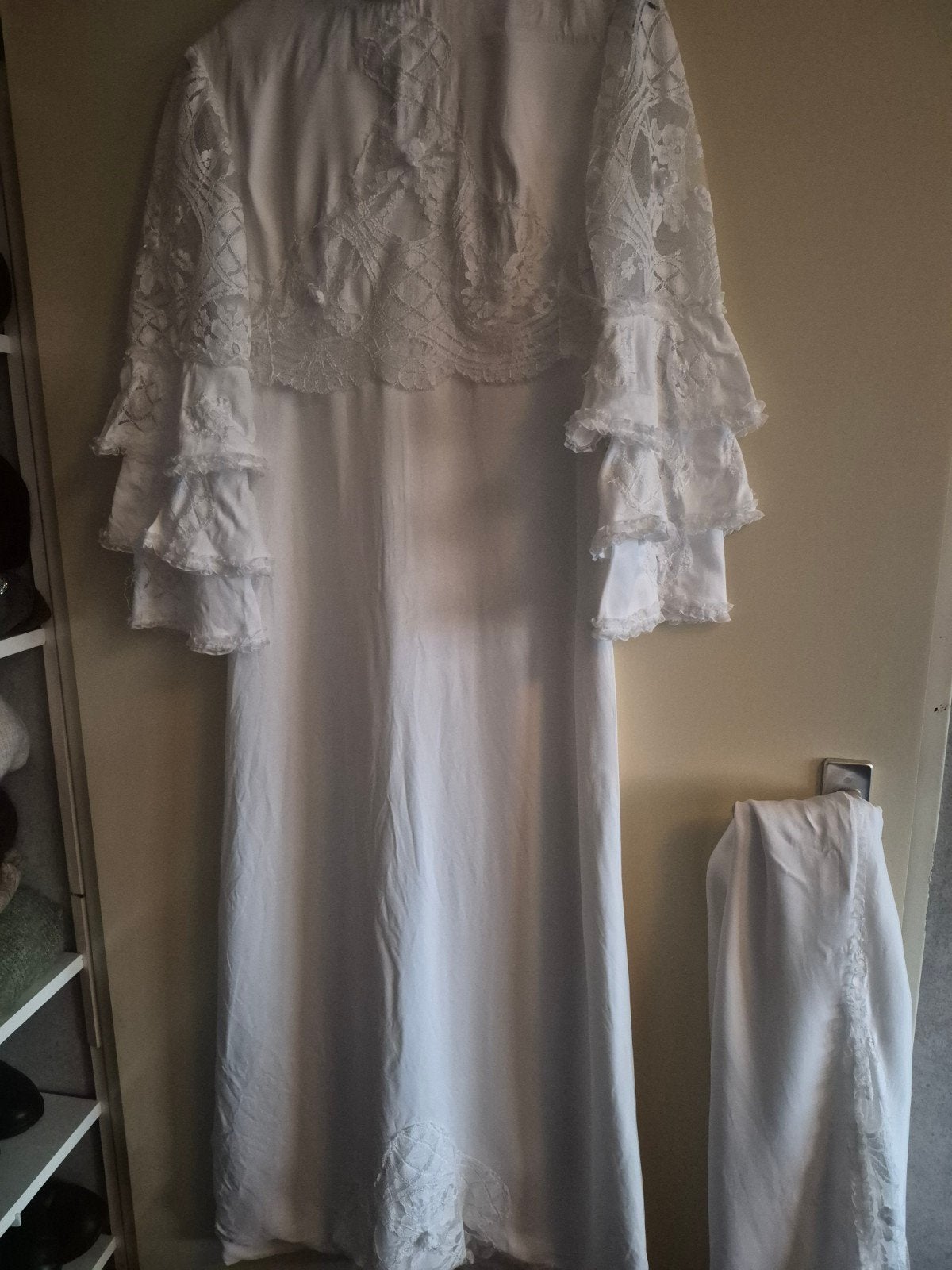 Vintage Trouwjurkmt34/36 met sleepVaste pr€30euro, Verzenden, Zo goed als nieuw, Wit, Trouwjurk