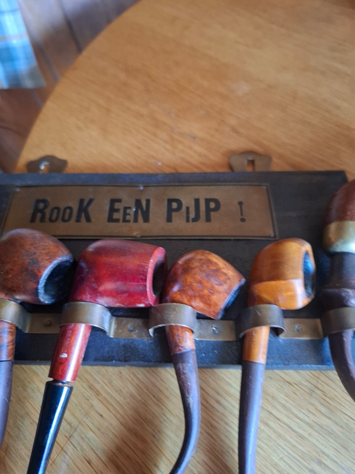 Vintage Pijpenrek met 6 Houten Pijpen - Rook Een Pijp!, Verzamelen, Rookartikelen, Aanstekers en Luciferdoosjes, Ophalen of Verzenden