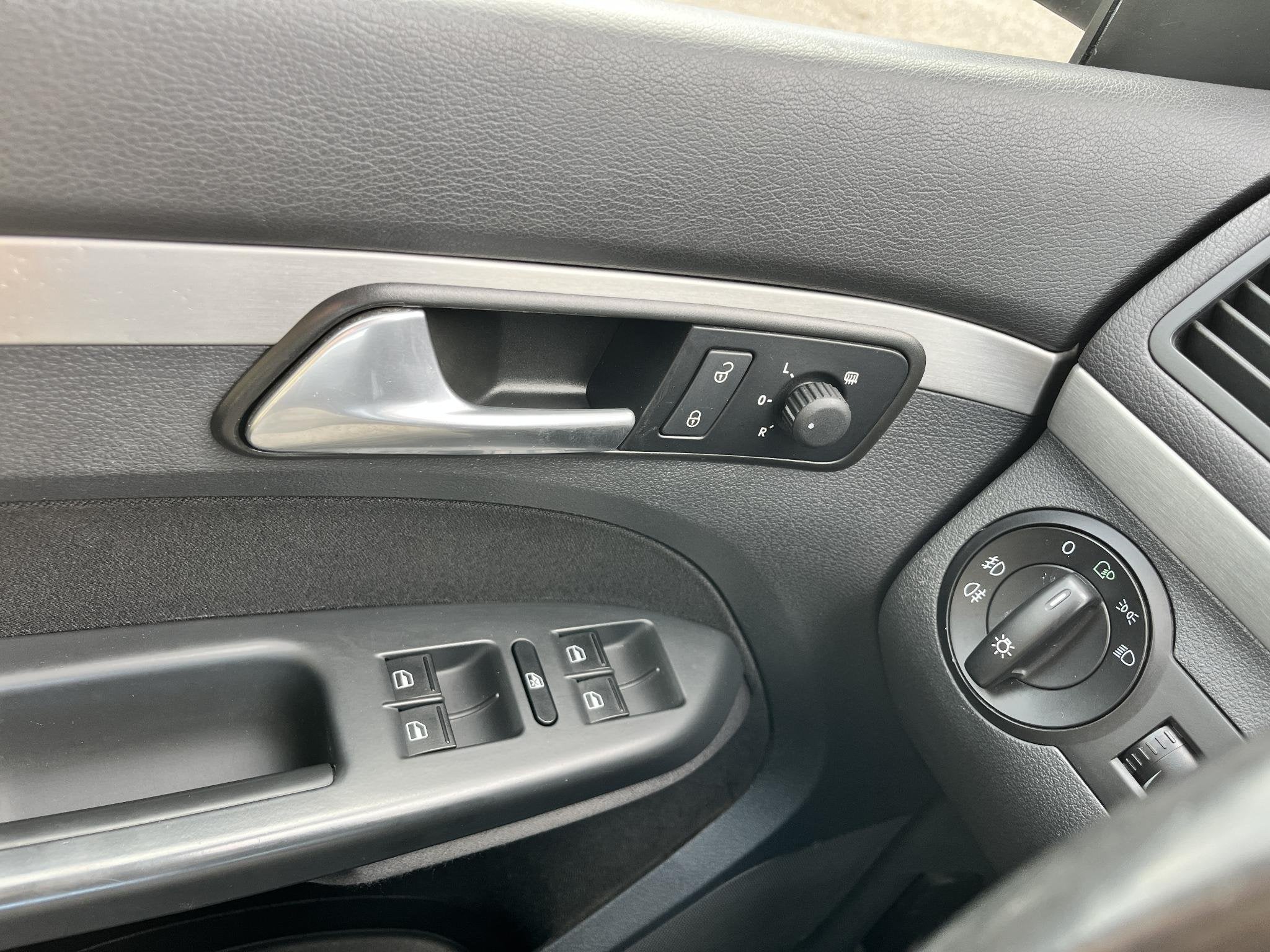 Foto 25 van Volkswagen Touran 1.4 TSI Highline Clima, cruise, stoelverwa