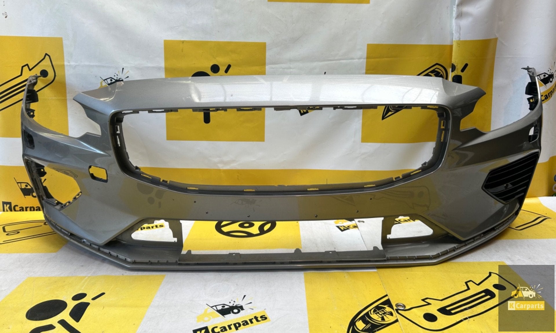 VOORBUMPER VOLVO V60 S60 R-DESIGN KLS PDC 31690530, Auto-onderdelen, Gebruikt, Gunnar Engellaus vag 8
405 31  Gothenburg, SE, Voor
