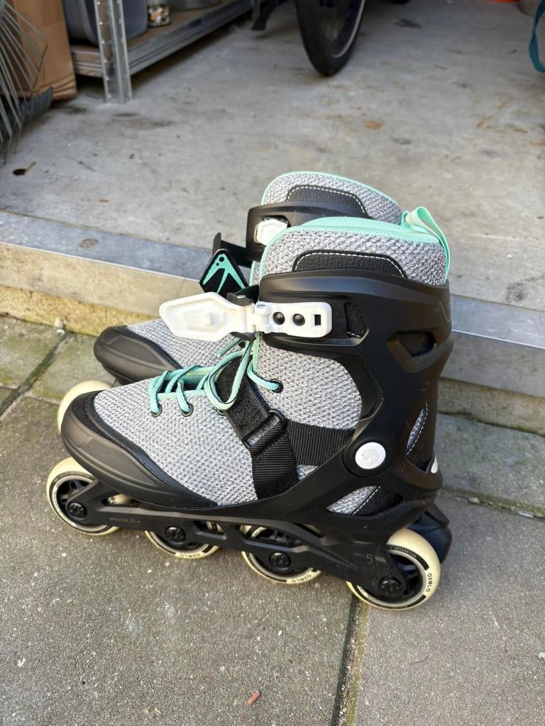 Nieuwe skeelers decathlon, Ophalen, Zo goed als nieuw