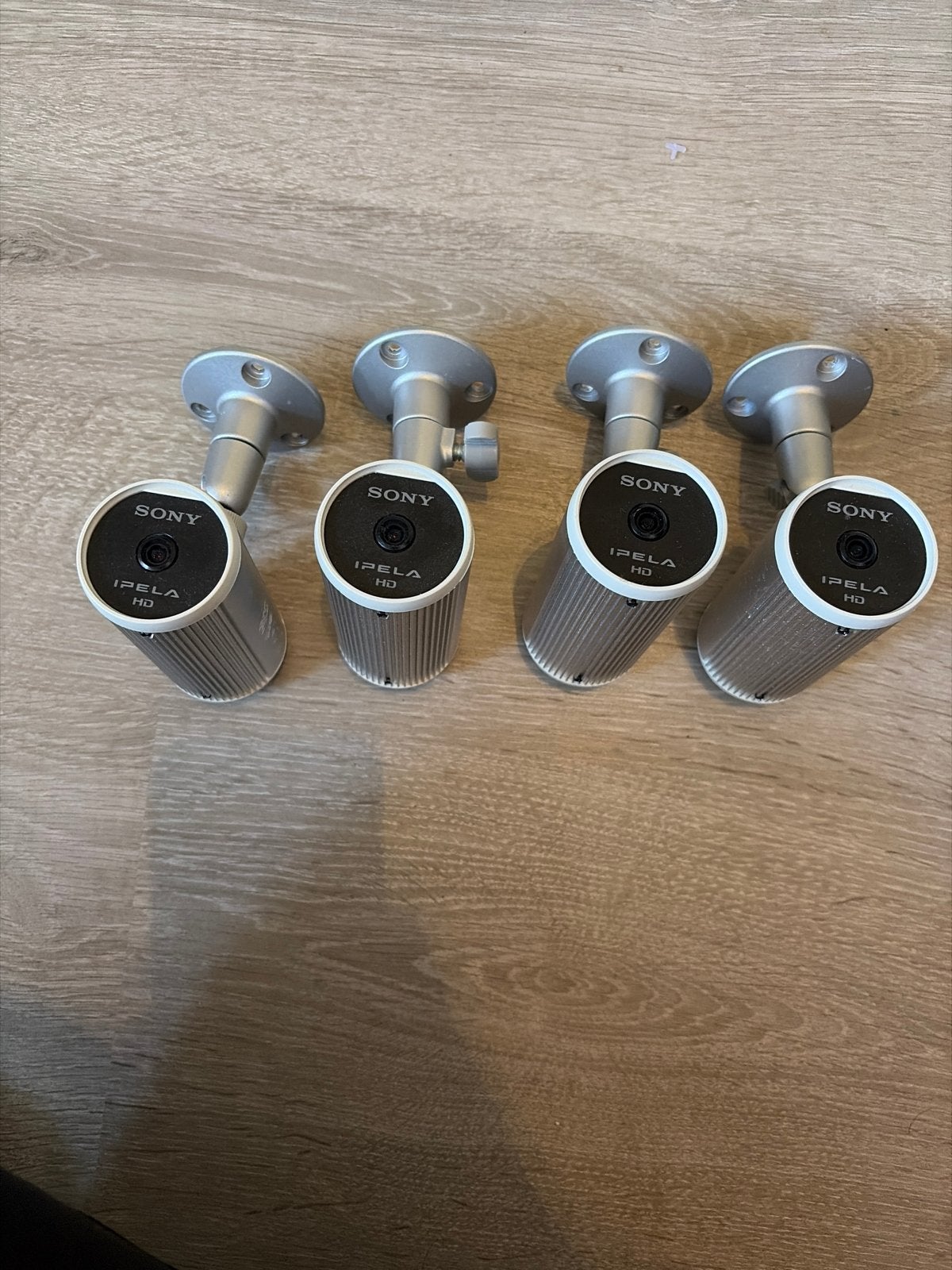 4x Sony IPELA HD SNC-CH110 Beveiligingscamera's