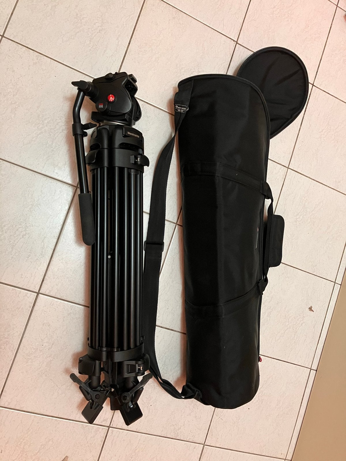 Manfrotto 504HD, 546GB Videostatief met Vloeistofkop, Zo goed als nieuw, 150 tot 175 cm, Manfrotto, Inclusief draagtas
