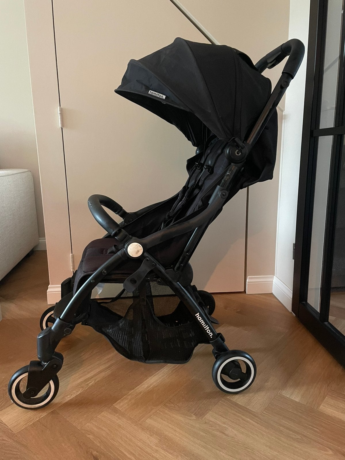 Hamilton inklapbare buggy zwart, Ophalen, Zo goed als nieuw