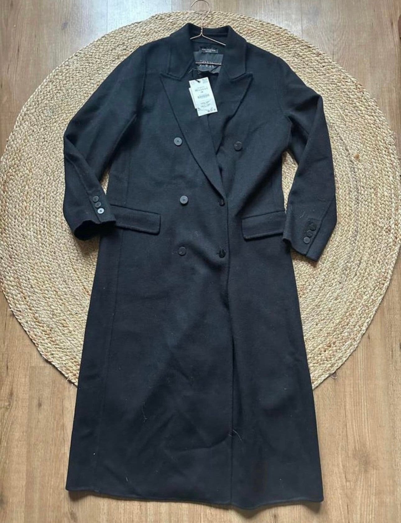 Nieuw met prijskaartje: zwarte wollen jas van zara - maat m, Kleding | Dames, Ophalen of Verzenden, Zo goed als nieuw, Zwart