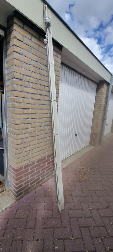 Luxaflex 250 breed, 220 hoog, 16mm lamellen, gebroken wit, Ophalen, Wit