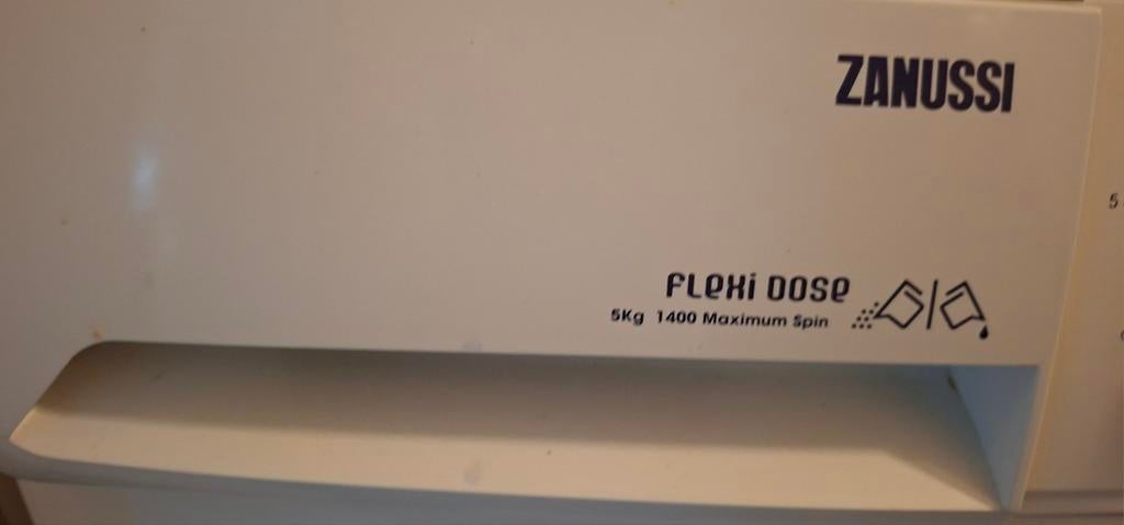 Zanussi wasmachine, Witgoed en Apparatuur, Wasmachines, Ophalen, Gebruikt, 1200 tot 1600 toeren, 85 tot 90 cm