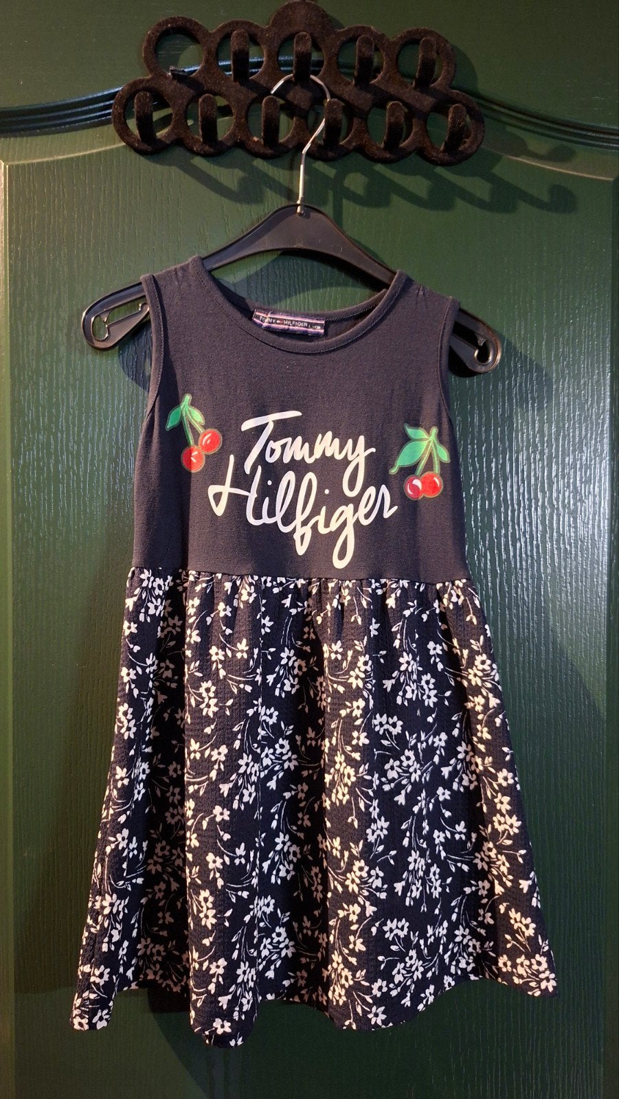Tommy Hilfiger jurkje met kersenprint - Maat 122/128, Meisje, Ophalen of Verzenden, Jurk of Rok, Tommy Hilfiger