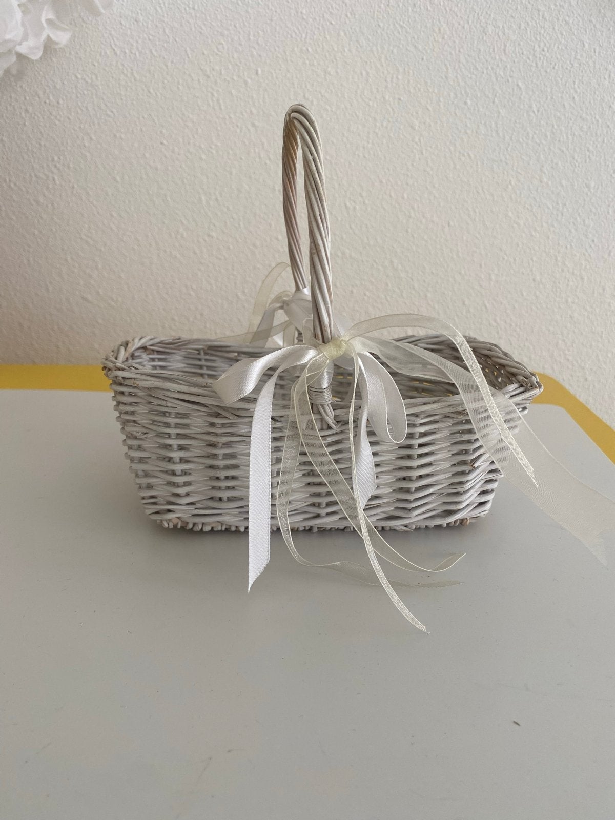 Drie bruidskinderen mandjes, Huis en Inrichting, Woonaccessoires | Overige, Zo goed als nieuw, Natuurlijk materiaal, Wit, Ophalen of Verzenden