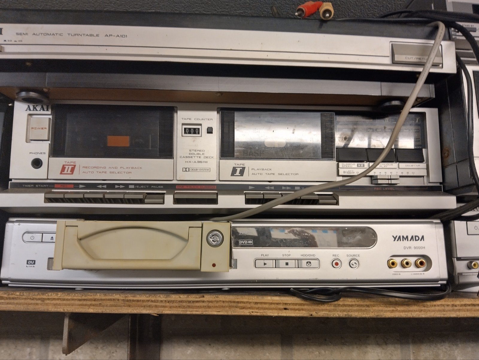 Akai Stereotoren met Platenspeler, Cassettedeck en Tuner, Ophalen, Tuner of Radio, Gebruikt, Losse componenten