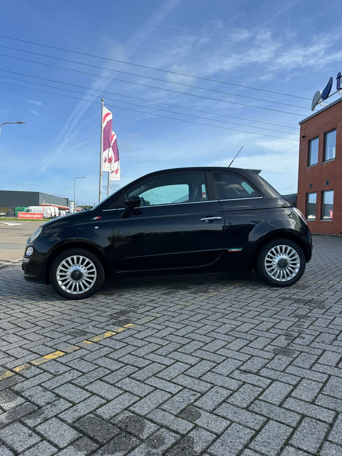 Fiat 500 Zwart 1.2 Benzine – Compacte Stadsauto, Voorwielaandrijving, 4 cilinders, 840 kg, Leder en Stof