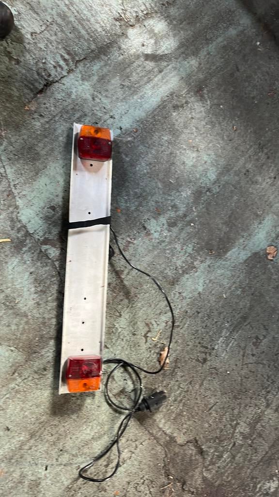 Lichtbalk voor op de aanhangwagen, Auto diversen, Aanhangwagen-onderdelen, Ophalen of Verzenden, Zo goed als nieuw