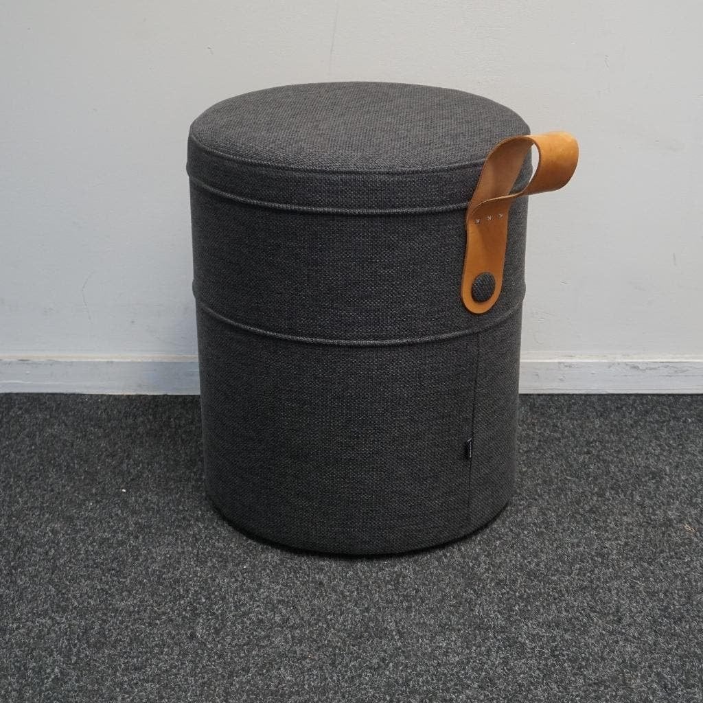 Grab Poef | Design Poef | Hockers | Ontworpen door OOOJA, Minder dan 50 cm, Gebruikt, -, Rond