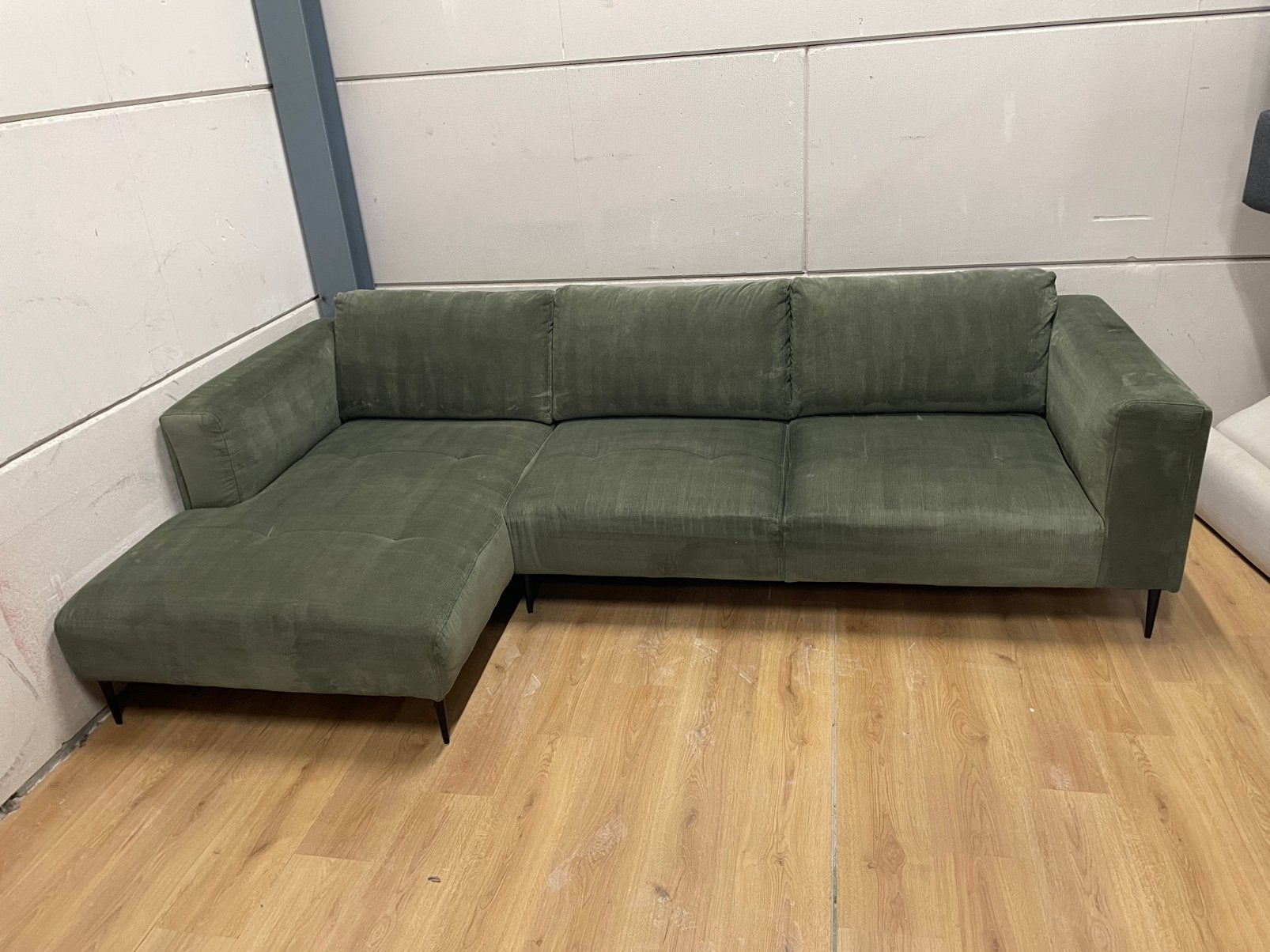 Mooie luxe groene ribstof corduroy hoekbank - GEREINIGD!!!
