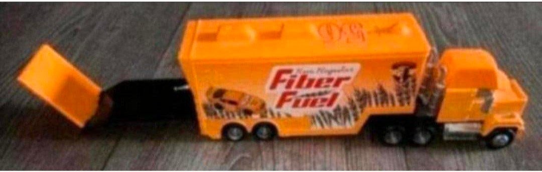 🚛cars vrachtwagen: *56 fiber fuel hauler🚛, Verzenden, Zo goed als nieuw
