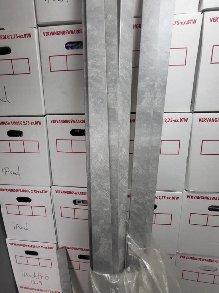 MDF plinten grijs marmerlook - Diverse lengtes, Nieuw, Ophalen of Verzenden, Mdf, 250 cm of meer